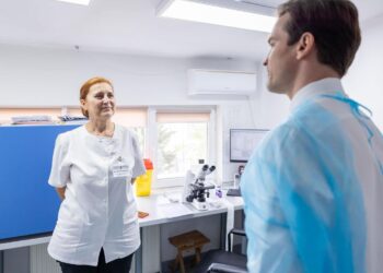 Andrei Baciu spune că, statistic, un sfert din populația României a beneficiat anul trecut de un antibiotic decontat de CNAS