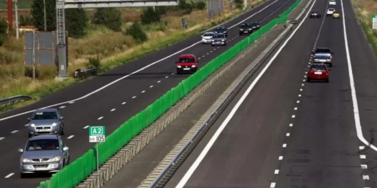 Progrese modeste în construcția autostrăzilor românești în 2023: Sub 15 km inaugurați până în noiembrie, cu îndoieli privind atingerea țintei de 100 km