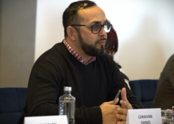 Reuniune în cadrul unui proiect privind combaterea infracțiunilor motivate de ură