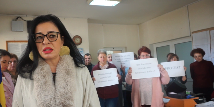 Protest pe perioadă nedeterminată la CJAS Brăila. Programul de lucru cu publicul a fost redus. Purtătorul de cuvânt al CJAS: „Ne dorim salarii decente. Din anul 2018 salariile noastre nu au mai crescut”