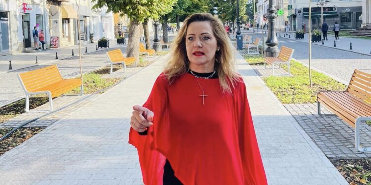 USR își retrage sprijinul pentru Elena Lasconi, după ce aceasta a declarat că a votat DA la referendumul pentru familie