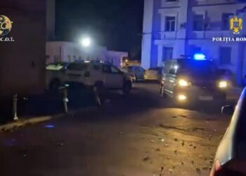 Percheziții în Galați într-o cauză privind săvârșirea infracțiunilor de trafic de persoane și trafic de droguri de risc