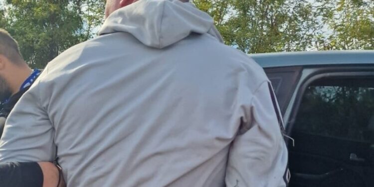 Urmărit la nivel național și internațional, depistat în municipiul Brăila de polițiștii din  cadrul Serviciului de Investigații Criminale