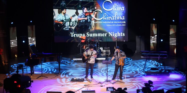 Marele Premiu de la Festivalul Național de muzică folk Chira Chiralina a fost adjudecat de trupa Summer Nights din Iași