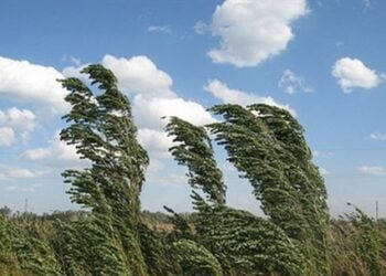 Noi coduri galbene și portocalii de vreme rea. Ce vreme ne așteaptă sâmbătă și duminică?