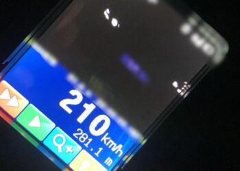 Circula cu 210 km/h pe Autostrada A3