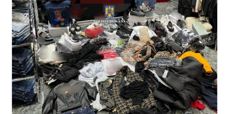 Patru dosare penale pentru punerea în circulație a unor produse contrafăcute