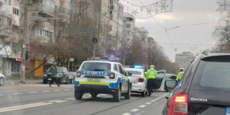 Accidentată pe trecerea de pietoni, pe Bulevardul Dorobanților
