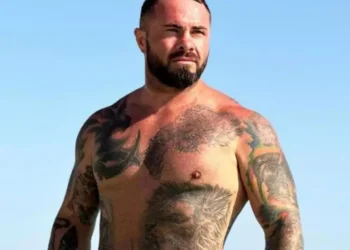 Campionul mondial la MMA Alin Chirilă a fost reținut de polițiști după ce a răpit și bătut un bărbat, în Galați