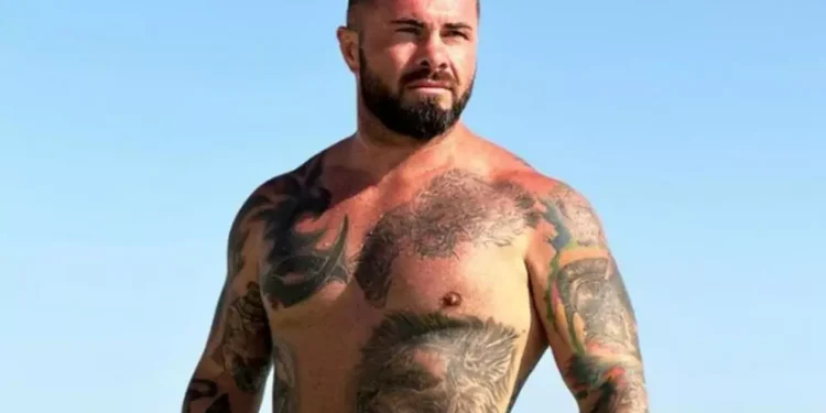 Campionul mondial la MMA Alin Chirilă a fost reținut de polițiști după ce a răpit și bătut un bărbat, în Galați