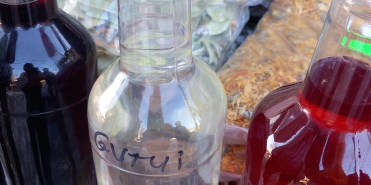 Palincă nesigură pentru consum uman comercializată la Târgul de Iarnă din Brăila