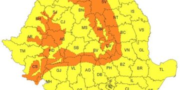 Avertizare meteo de intensificări ale vântului 