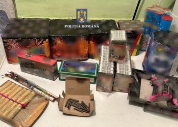 Sute de kilograme de materiale pirotehnice descoperite și ridicate de polițiști