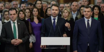 Liderii USR, PMP și Forța Dreptei au anunțat crearea Alianței Dreapta Unită în perspectiva alegerilor din 2024