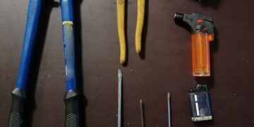 Brăilean de 52 de ani, specializat în furturi de biciclete. Bărbatul era dotat cu un adevărat arsenal de scule pe care le folosea la furtul bicicletelor 1 Brăilean de 52 de ani, specializat în furturi de biciclete. Bărbatul era dotat cu un adevărat arsenal de scule pe care le folosea la furtul bicicletelor