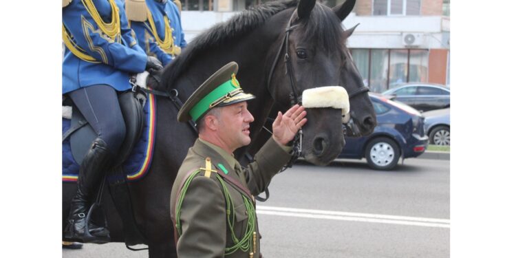 Primarul Dragomir îl trimite pe Canciu la psihiatru, fiindcă „se crede Regele Mihai”, iar acesta îi dă replica: „Bufonul Brăilei! E înnebunit să se îmbrace în straie de căpitan”