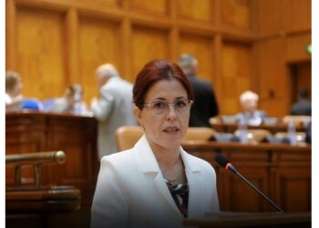 Șefa Forța Dreptei Brăila, Antoneta Ioniță, consideră că „incompetenții care ne guvernează” nu fac nimic pentru a îmbunătăți sistemul de sănătate „aflat în moarte clinică”