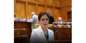 Șefa Forța Dreptei Brăila, Antoneta Ioniță, consideră că „incompetenții care ne guvernează” nu fac nimic pentru a îmbunătăți sistemul de sănătate „aflat în moarte clinică”
