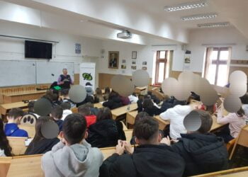 „Consumul de droguri ne privește pe toți!”, campanie derulată de specialiștii antidrog din Brăila la Colegiul Național „Gheorghe Munteanu Murgoci”