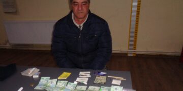 Poliția locală Brăila i-a curmat din fașă afacerea cu bilete de transport