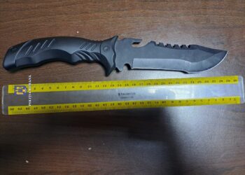 Minor de 14 ani depistat cu un cuțit asupra sa într-un microbuz de transport persoane