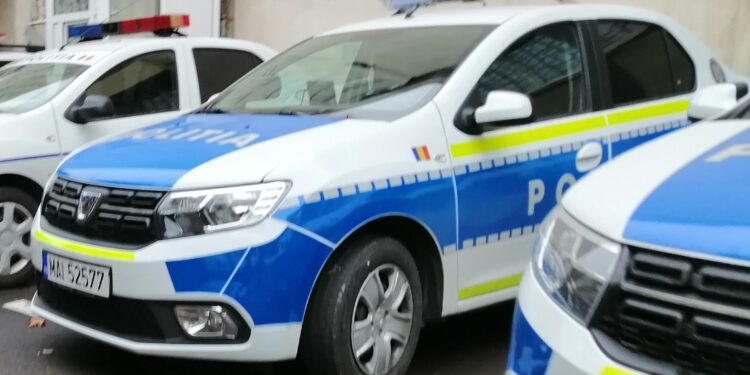 Fără permis și rupt de beat, a fugit de la locul accidentului. A fost reținut pentru 24 de ore de polițiști