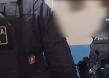 Percheziții în Brăila la persoane cercetate pentru plasarea de bijuterii și valori falsificate