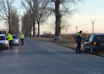 Peste 100 de conducători auto testați cu aparatele din dotare de polițiștii brăileni