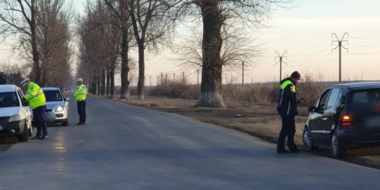 Peste 100 de conducători auto testați cu aparatele din dotare de polițiștii brăileni