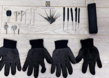 Două percheziții la imobilele unui bărbat, în vârstă de 45 de ani, din Brăila, în urma cărora acesta a fost arestat preventiv pentru comiterea infracțiunii de furt calificat