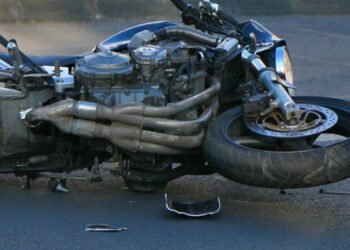 Motociclist acroșat de un tramvai în zona Cimitirului Sf. Maria