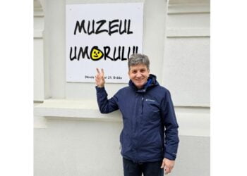 Dacă președintele Chiriac dă comandă, Croitoru taie în carne vie, când e vorba de caricaturistul Costel Pătrășcan. Deocamdată coafura lui Pătrășcan rezistă