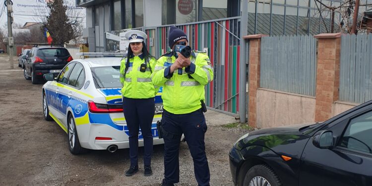 În ziua de Mărțișor polițiștii brăileni au ridicat în vederea suspendării dreptului de a conduce 15 permise