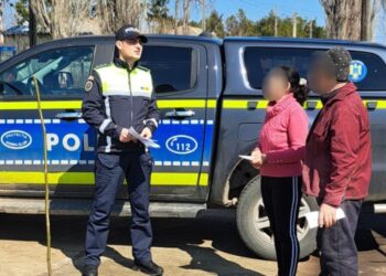 Acțiune de informare a deținătorilor de animale de companie desfășurate de polițiști în comuna Vișani