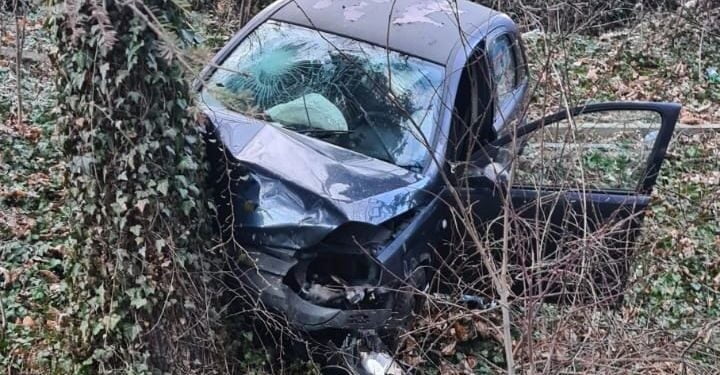 O tânără de 16 ani a decedat într-un accident pe DJ 211D, la intrarea în satul Florica, comuna Roșiori