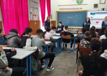 Activități preventive la unități de învățământ din localitățile Șuțești și Gropeni, înscrise în proiectele „Școala Siguranței Tedi” și „Fără discriminare”