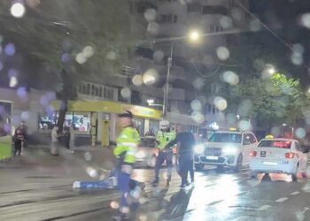 Pieton care traversa neregulamentar, luat în plin de un autoturism pe Calea Călărașilor