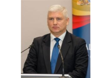 Dobrescu (PNL) declară că a cheltui bani publici pentru a cumpăra căprioare şi cerbi în Parcul Monument este „o sfidare la adresa celor care fac eforturi pentru a-şi plăti dările către stat”