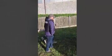 Brăilean de 29 de ani, căutat pentru săvârșirea infracțiunilor de constituirea de grup infracțional organizat și trafic de migranți, depistat în județul Covasna