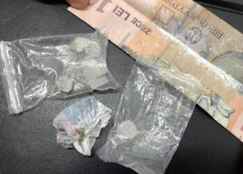 Doi tineri, de 24, respectiv 26 de ani, depistați de jandarmi având asupra lor substanțe posibil a avea efecte psihoactive