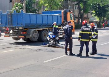 Motociclist accidentat pe Calea Călărașilor, la intersecția cu strada Tineretului