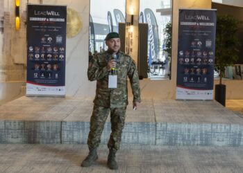 Un fost soldat român în trupele de elită îi învață pe manageri să fie lideri: Leadershipul este despre a fi, nu despre a ști