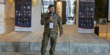 Un fost soldat român în trupele de elită îi învață pe manageri să fie lideri: Leadershipul este despre a fi, nu despre a ști