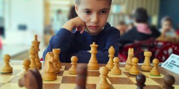 Brăila continuă să strălucească în șah: Răzvan Roșu obține aurul la Campionatele Naționale pe Echipe Mixte!