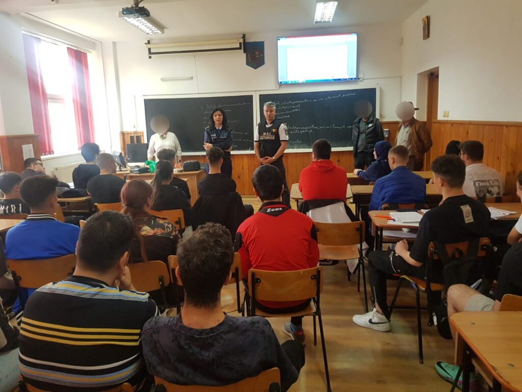 În perioada 14-17 mai a.c, s-a desfășurat evenimentul „Săptămâna Școala în Siguranță” 16 polbr172