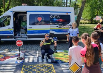 Polițiștii brăileni au sărbătorit Ziua Copilului și au făcut parte din lumea lor