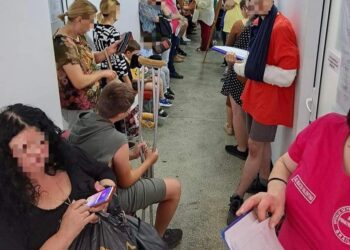 Așteptarea nesfârșită la UPU. Cum indiferența și nepotismele distrug Spitalul Județean Brăila 18 Așteptarea nesfârșită la UPU. Cum indiferența și nepotismele distrug Spitalul Județean Brăila