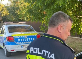 Neavând permis de conducere, n-a oprit la semnalul polițiștilor, sperând că va scăpa