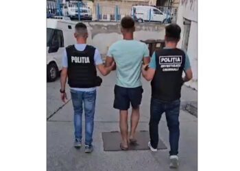 Arestat preventiv sub acuzația de furtul a 825 de metri de cablu din cupru, trei elice din bronz, mai multe bucăți de tablă din alamă și scule electrice