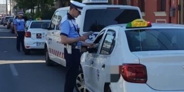 Un șofer de TAXI, cu permisul suspendat, își vedea în continuare de treabă